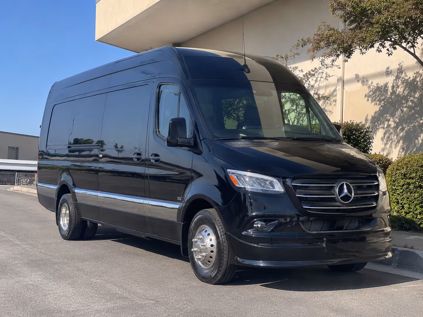 bus rental options for montgomery trips